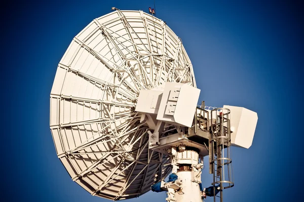 Промислові супутникова антена — стокове фото