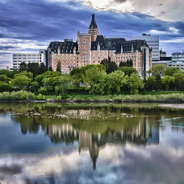 Delta Bessborough Hotel en Saskatoon, Canadá — Foto de Stock