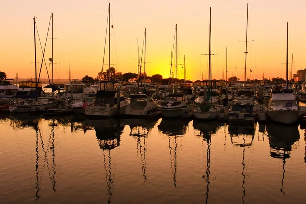 Coucher de soleil sur la jetée à San Diego — Photo