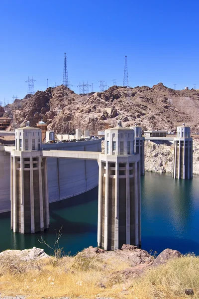 Represa Hoover y torres de toma de agua —  Fotos de Stock