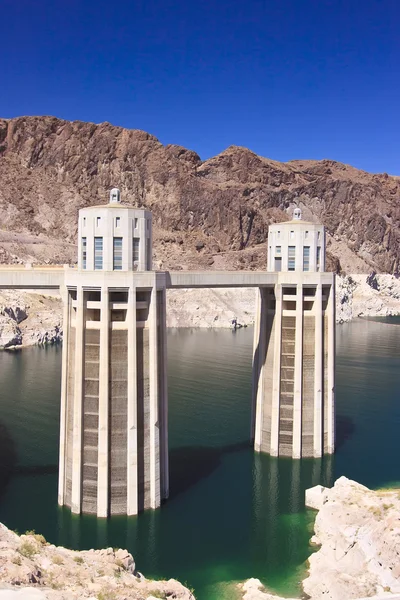 Hoover Dam and Water Intake Towers — Stock Photo, Image