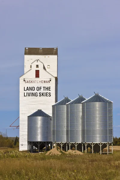 Ascensore grano in Saskatchewan — Foto Stock
