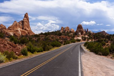 Arches National Park Road clipart