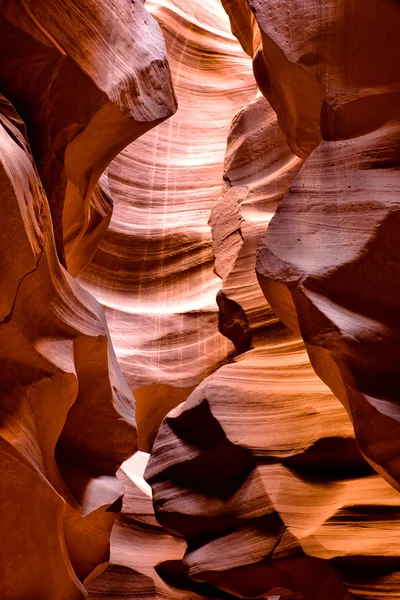 Antelope Canyon gesneden muren — Stockfoto