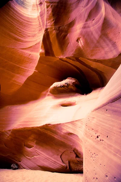 Antelope canyon urholkas väggar — Stockfoto