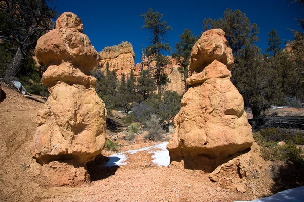 Hoodoos jumeaux Red Rock Canyon — Photo