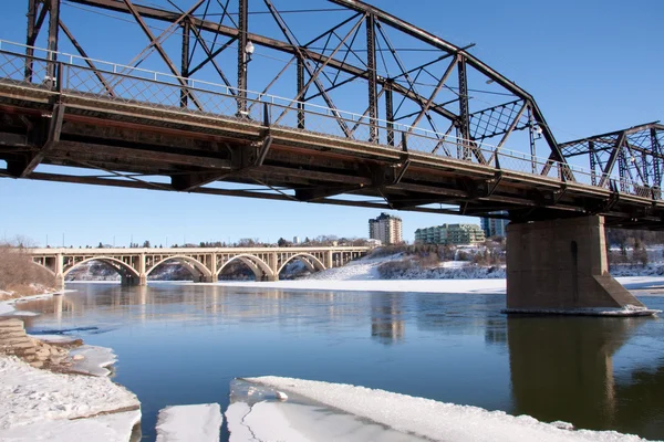 Saskatoon (Engels) is de stad van bruggen — Stockfoto