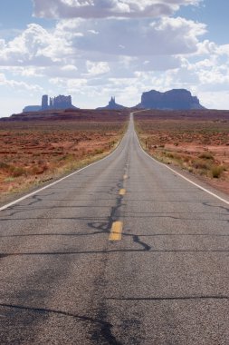 Road to Monument Valley, Arizona clipart