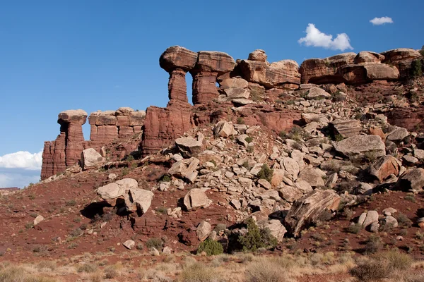 Σχηματισμοί βράχων στο εθνικό πάρκο canyonlands — Φωτογραφία Αρχείου