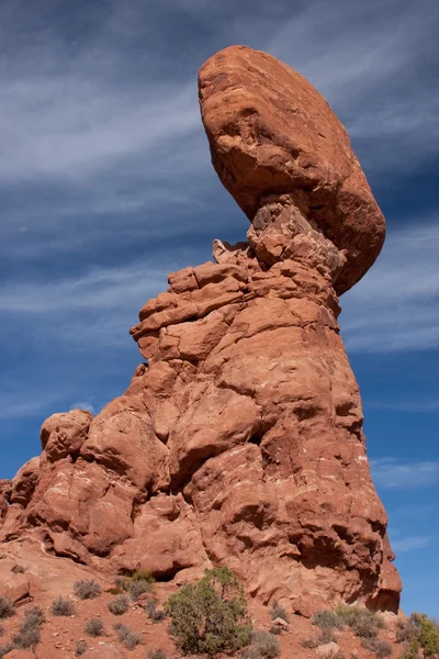 Evenwichtige rock — Stockfoto
