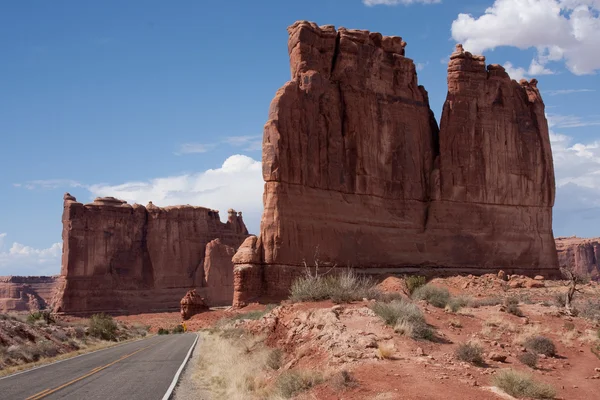 Motorväg i arches national park — Stockfoto
