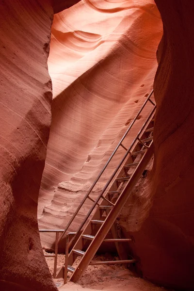 Kroki w dolnej kanion antylopy — Zdjęcie stockowe