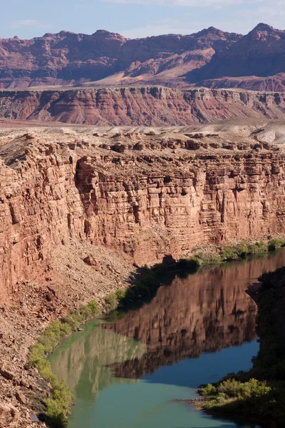 Rzeki Kolorado, na dole Wielkiego Kanionu — Zdjęcie stockowe
