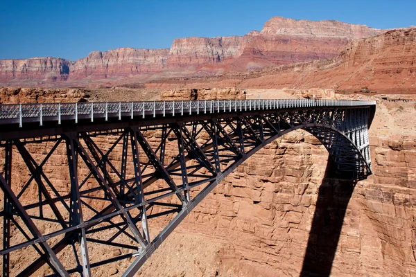 Мост Навахо через реку Колорадо и Гранд-Каньон — стоковое фото