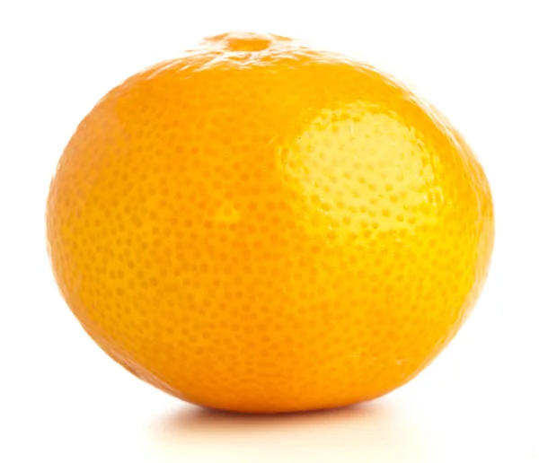 在白色背景上隔离的普通话橙 — 图库照片