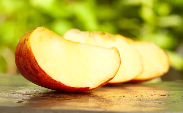 stock image Red apple slices