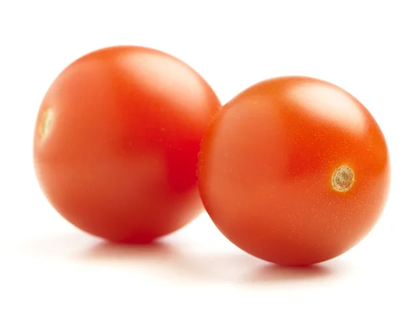 在白色背景上分离的新鲜西红柿 — 图库照片