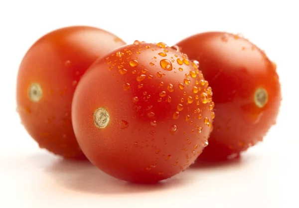 Frische Tomaten Isoliert Auf Weißem Hintergrund — Stockfoto