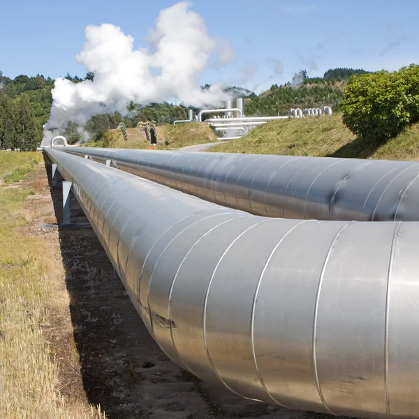 Geothermal power plant pipes — Stock Photo, Image