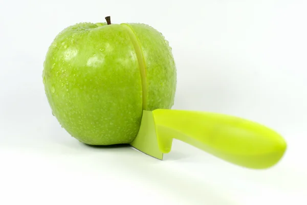 Una mela verde — Foto Stock