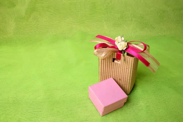 Bolsa de regalo marrón —  Fotos de Stock