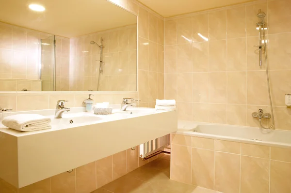 The luxury bathroom — Stock Photo, Image