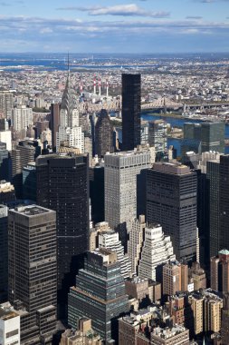 chrysler Binası ve queensboro bridge ile new york city panorama