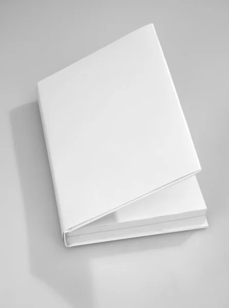 Белая Обложка Книги — стоковое фото