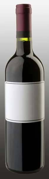 Bir Şişe Kırmızı Şarap Boş Etiket Kırpma — Stok fotoğraf