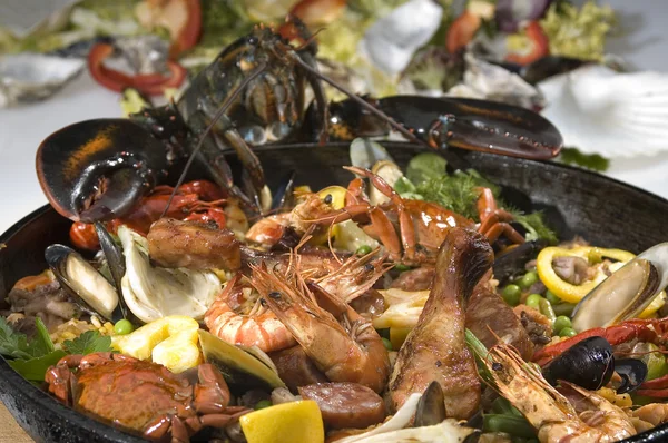 Berbagai Jenis Daging Panggang Dan Makanan Laut Gaya Meksiko — Stok Foto