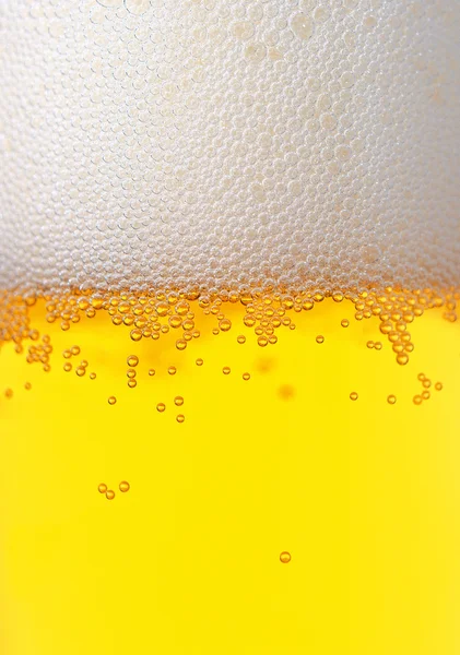 Cerveja fresca textura de vidro borbulhado — Fotografia de Stock