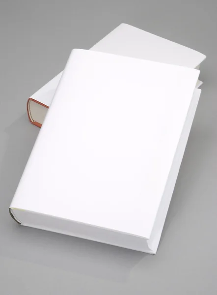 2 つの空白の本の表紙 — ストック写真