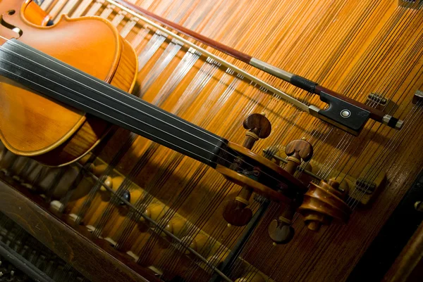 stock image The neck of a violin w bow