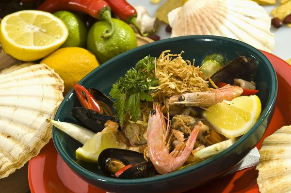 Мексиканский салат из морепродуктов — стоковое фото