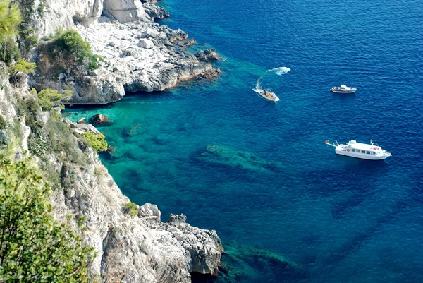 Блакитне Море Острові Капрі Човна — стокове фото