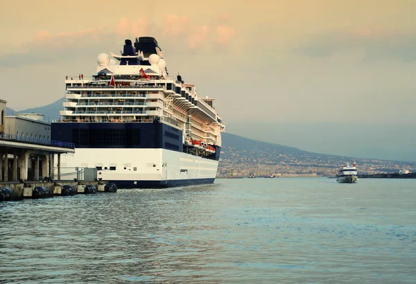 Stock image Cruise ship at Naples port during the sunset