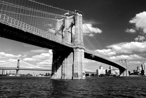 Brooklyn bridge in New York City in black and white.