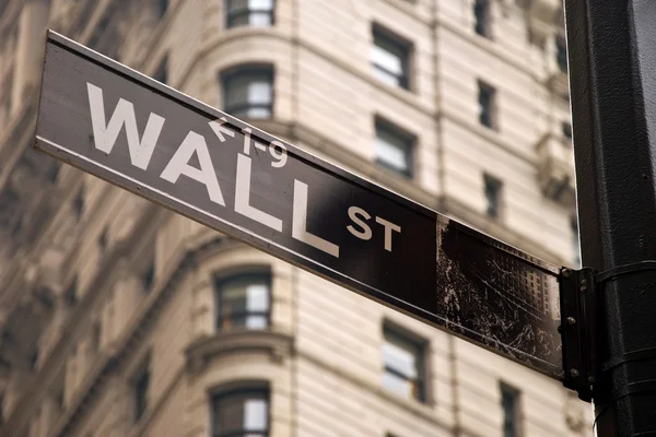 Wall Street bord in New York stad — Stockfoto