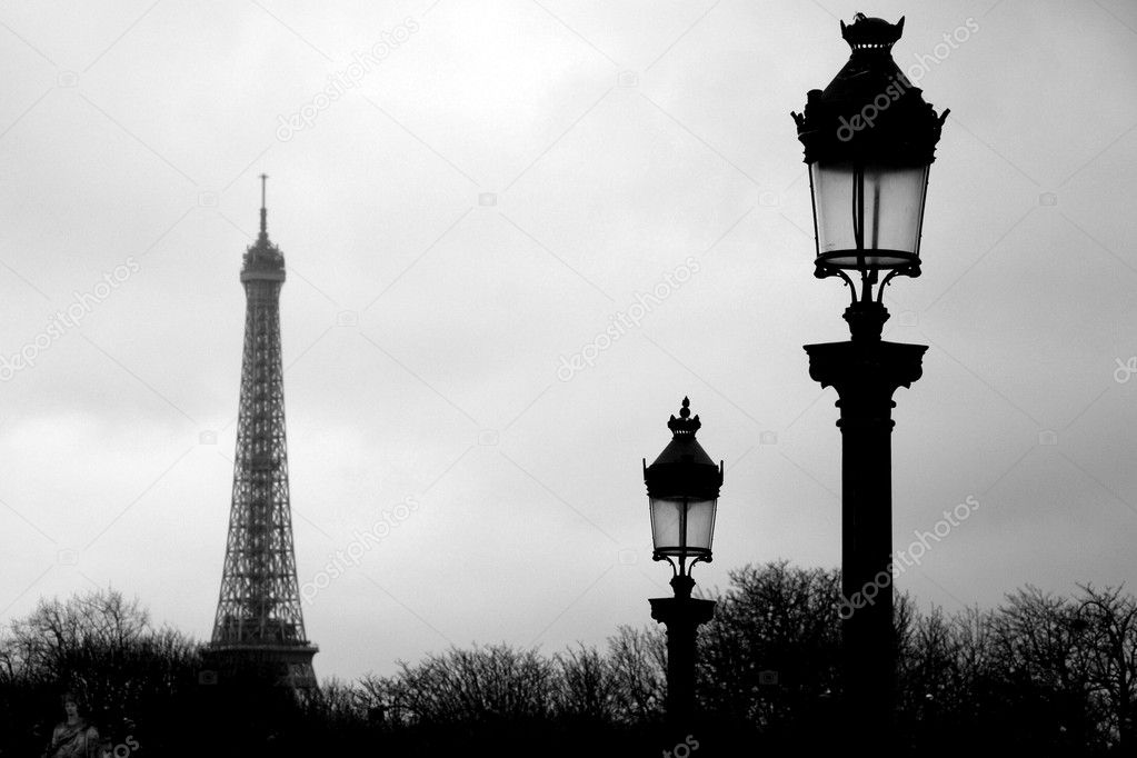 Paris Eiffel tower in black and white