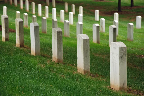 Gravstenar på arlington national cemetery — Stockfoto