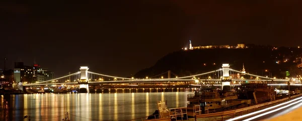 在晚上的布达佩斯全景 — 图库照片