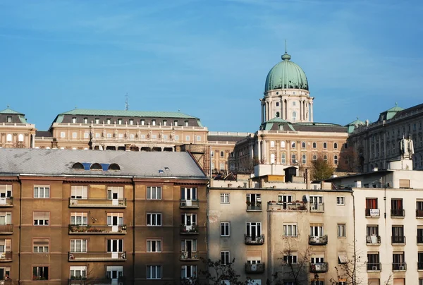 Венгерский королевский дворец — стоковое фото