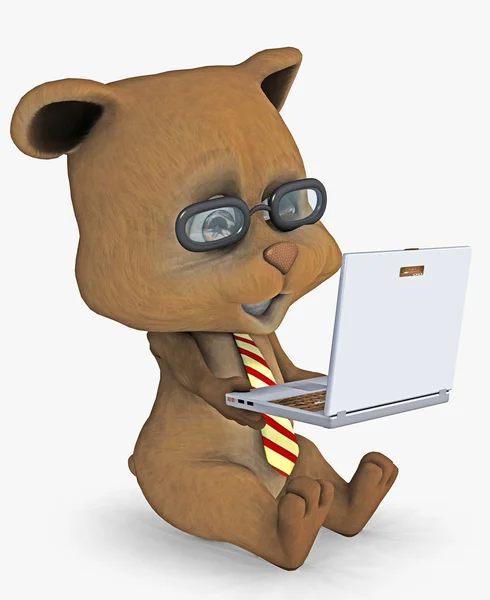 Urso bonito com um laptop — Fotografia de Stock