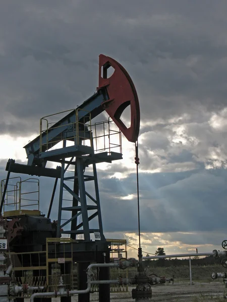 Západ slunce ropy — Stock fotografie