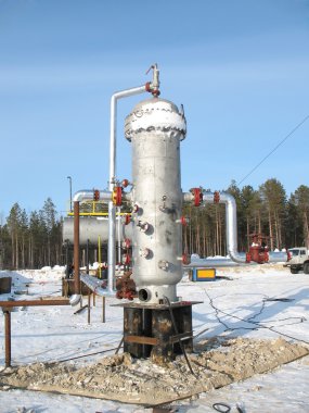 Oil storage