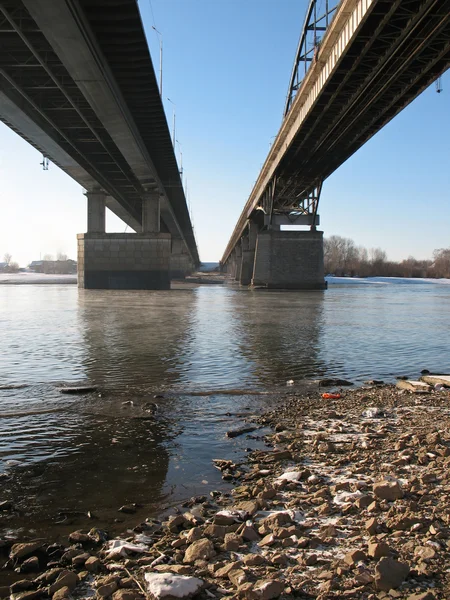 Köprünün altında — Stok fotoğraf