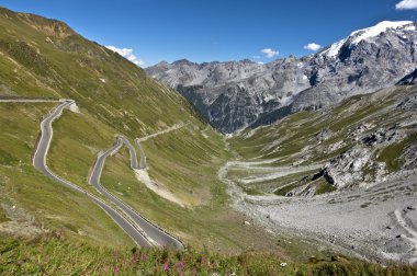 Stelvio 17 clipart