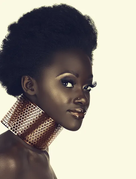 Красивая африканская американка — стоковое фото