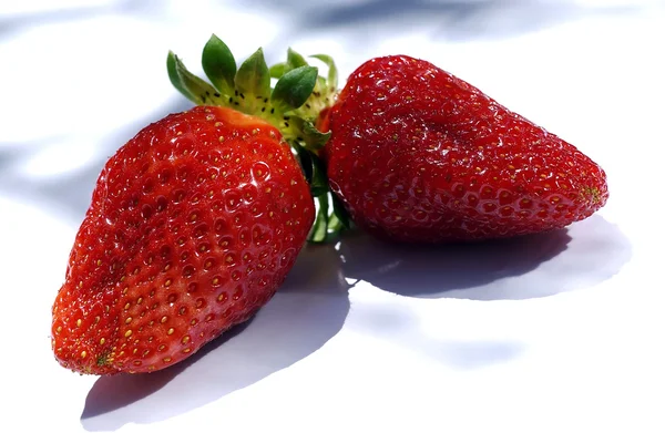 Natural strawberries — Stock Photo, Image