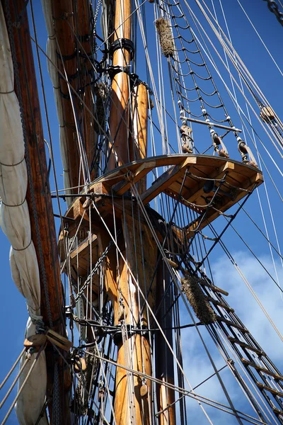 背の高い帆船の索具 — ストック写真